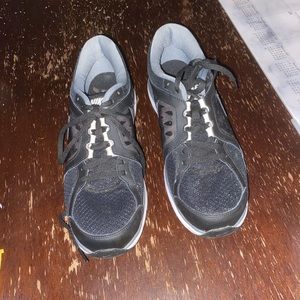 Nike Dual Fusion Men’s Sneakers